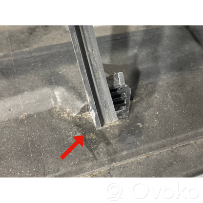 Airflow deflector(s)