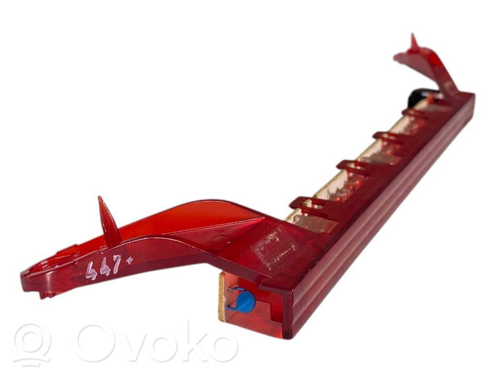 Papildu bremžu signāla lukturis
