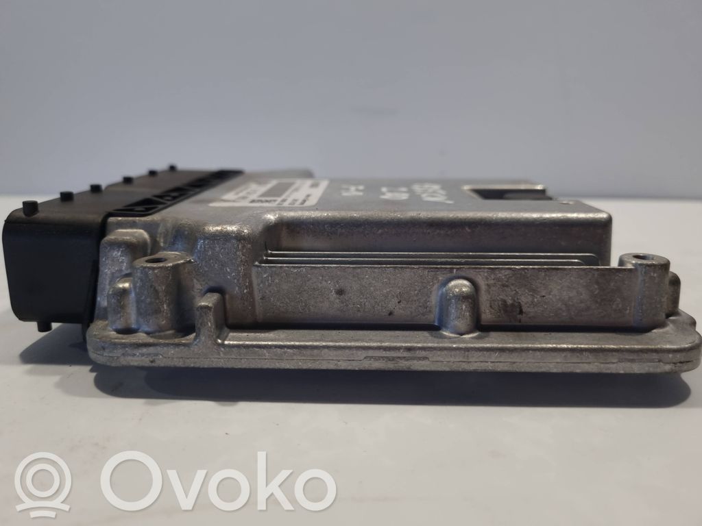 Dzinēja vadības bloks