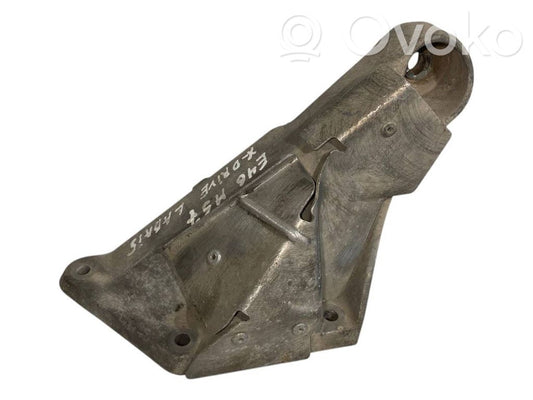 Engine mounting bracket
