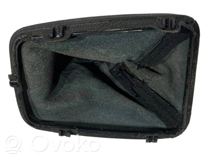 Ātrumu pārslēgšanas sviras dekoratīvā apdare (āda, uzgalis)