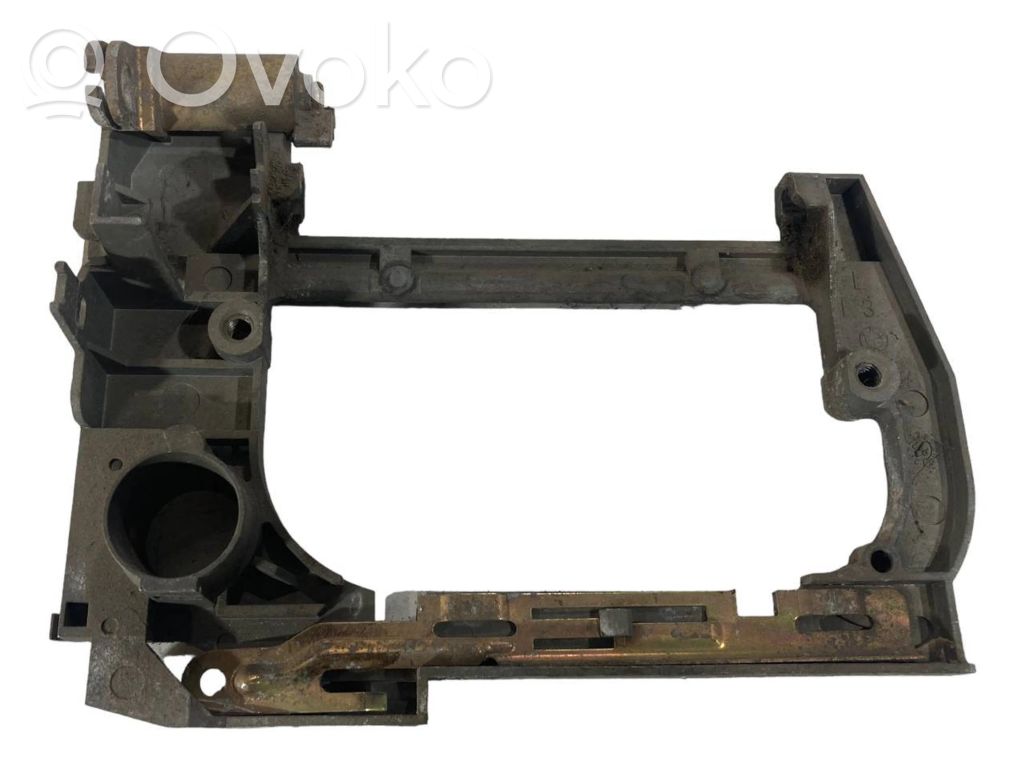 Holder/bracket for external opening handle at the front