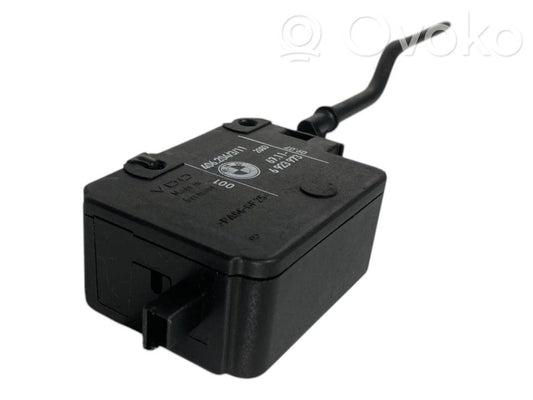 Electric fuel tank lock