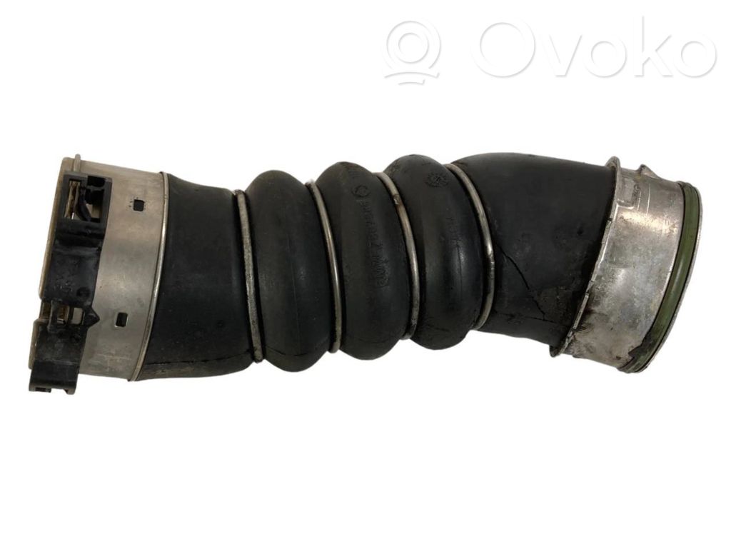 Interkūlera šļūtene (-es) / caurule (-es)