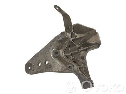 Кронштейн крепления двигателя