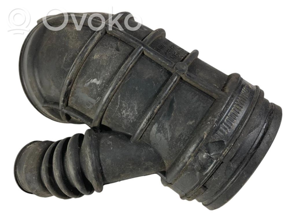 Šļūtene (-es) / caurule (-es)