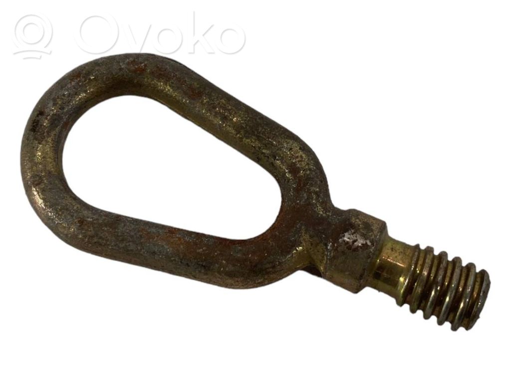 Буксировочный крюк