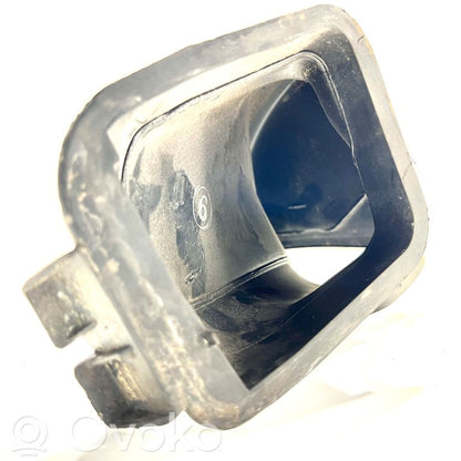 Air intake duct details