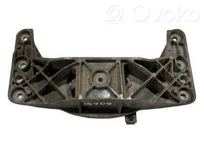 Transmission mounting bracket