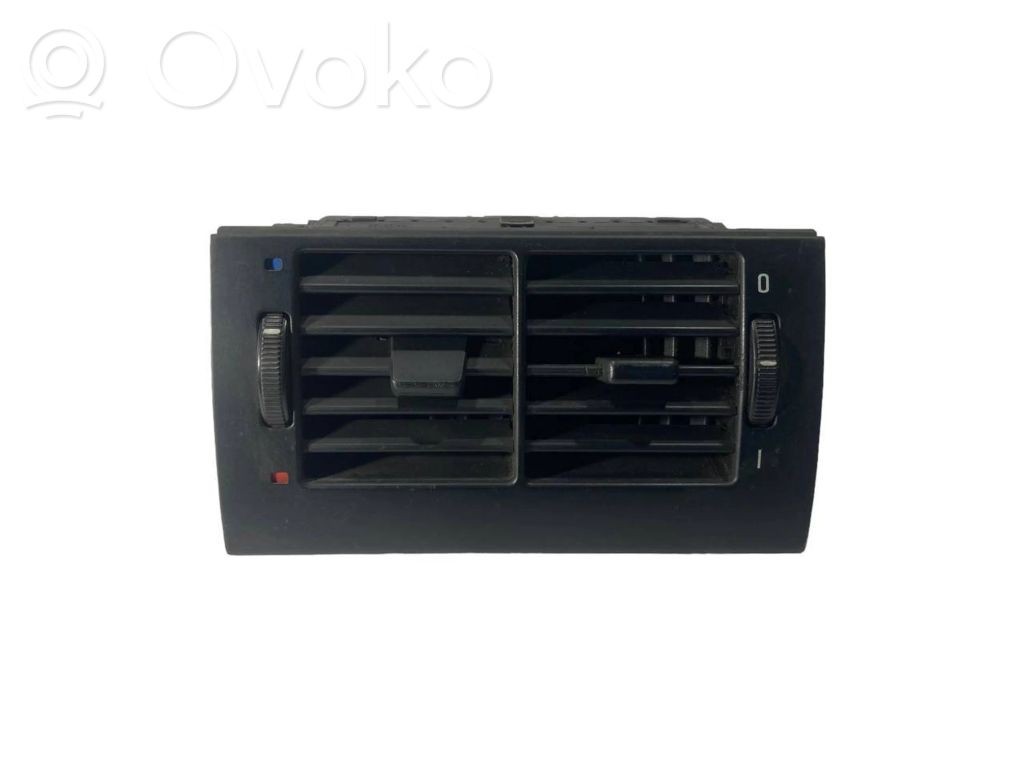 Aizmugurējā gaisa - ventilācijas reste