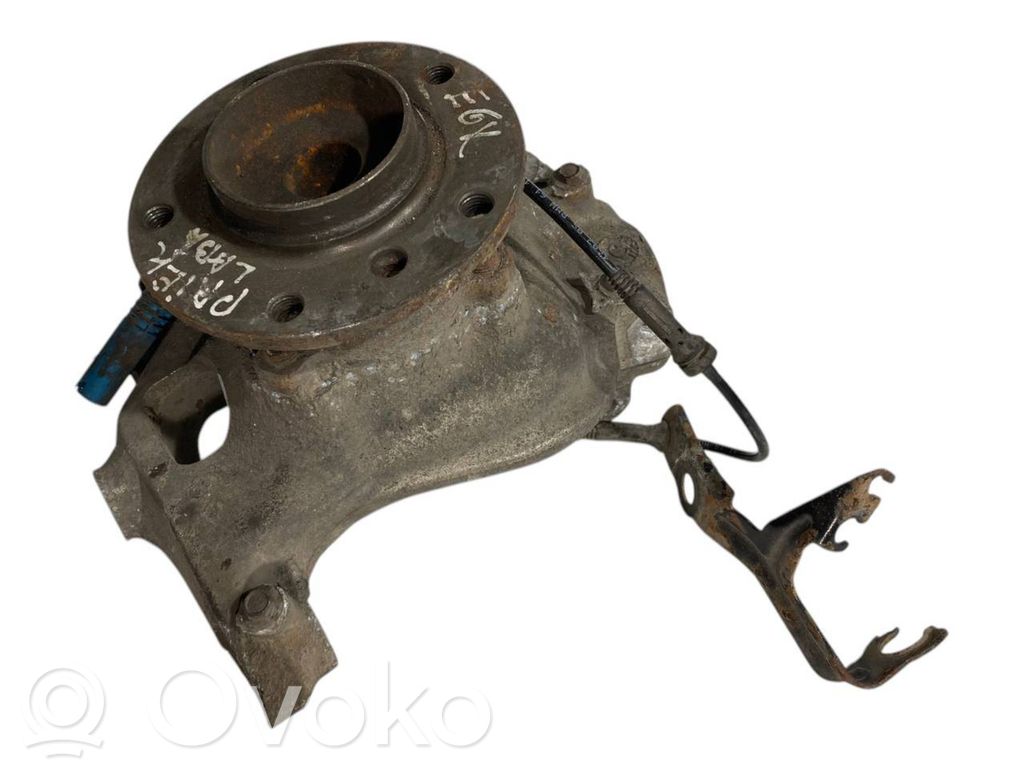 Priekšējā riteņa rumbas vārpstas šarnīrs (stupica, capfa)