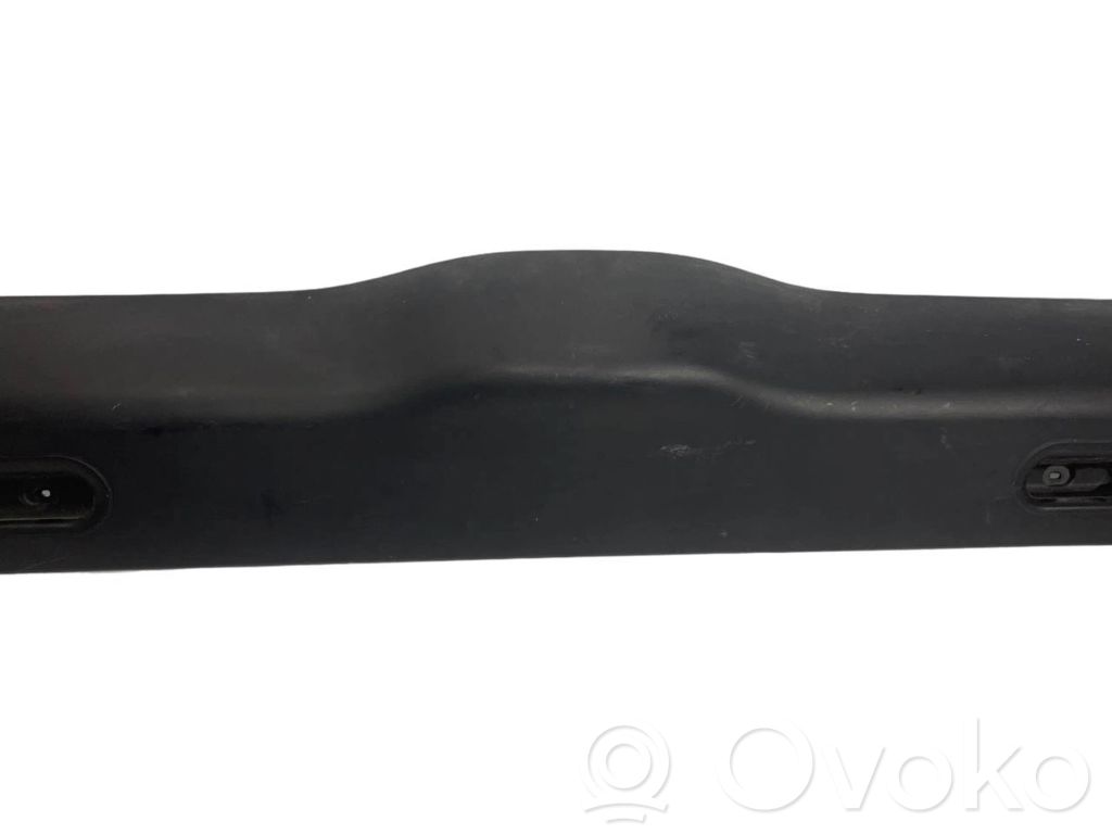 Galvenais apdares panelis