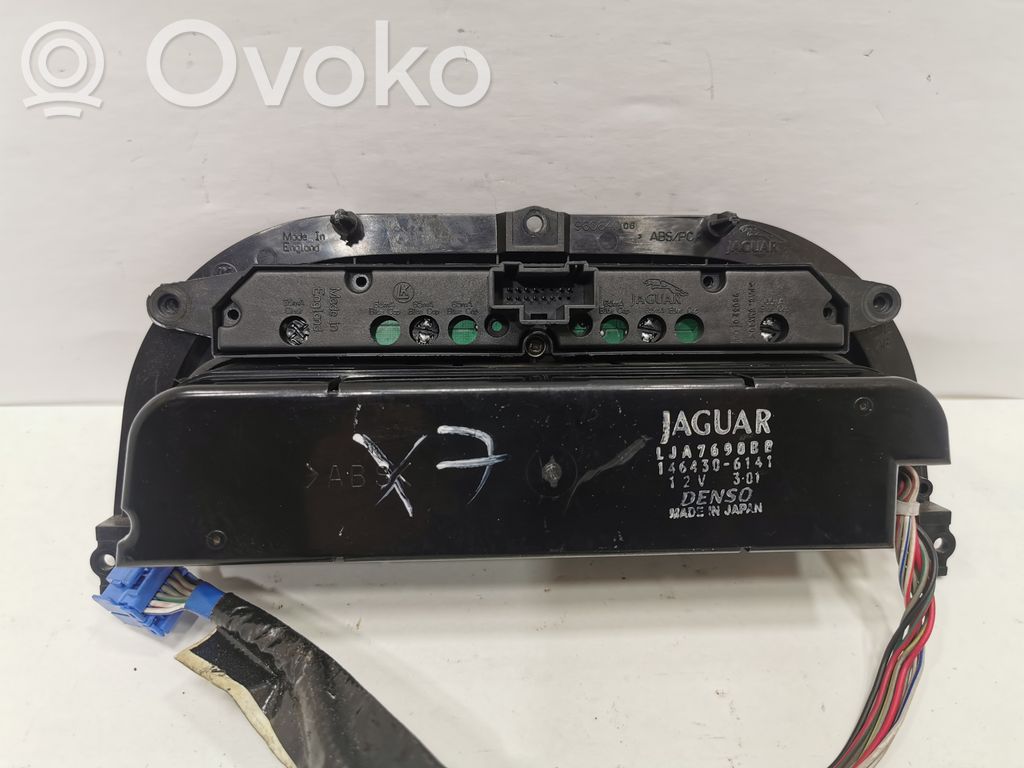 Блок управления кондиционером/климат-контролем/отоплением салона (в салоне)