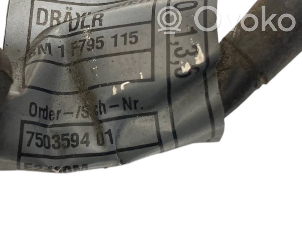 Dzinēja vadu instalācija