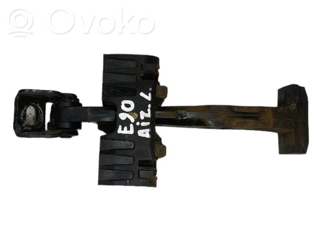 Durvju atvēruma ierobežotājs