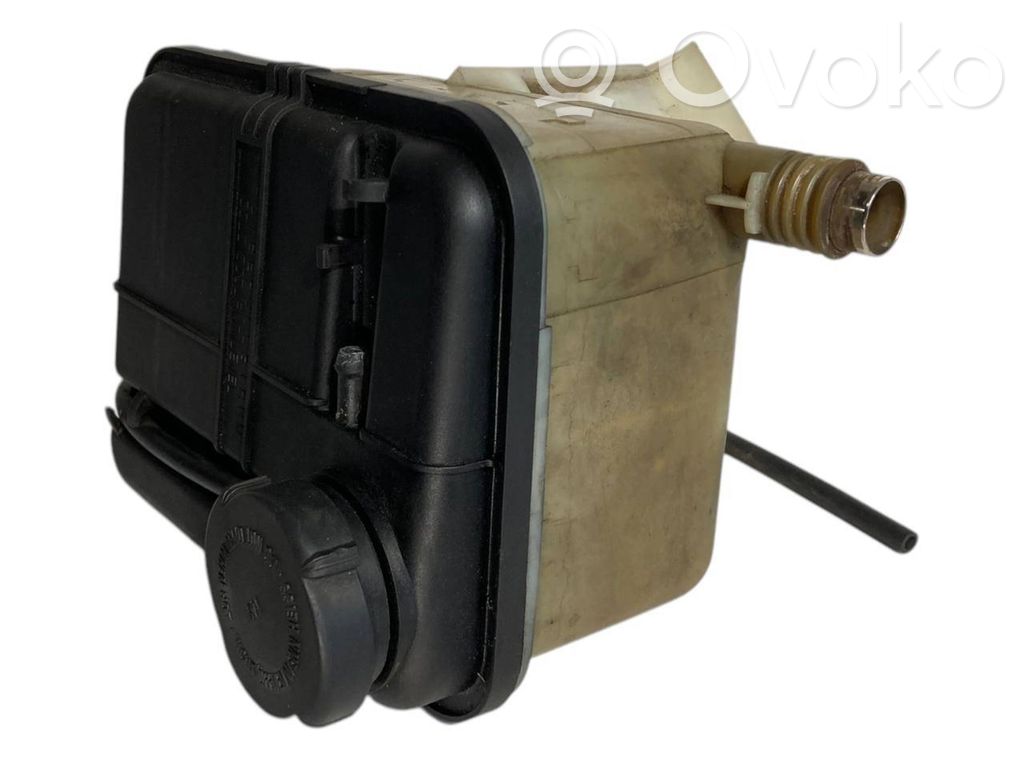 Dzesēšanas šķidruma izplešanās tvertne