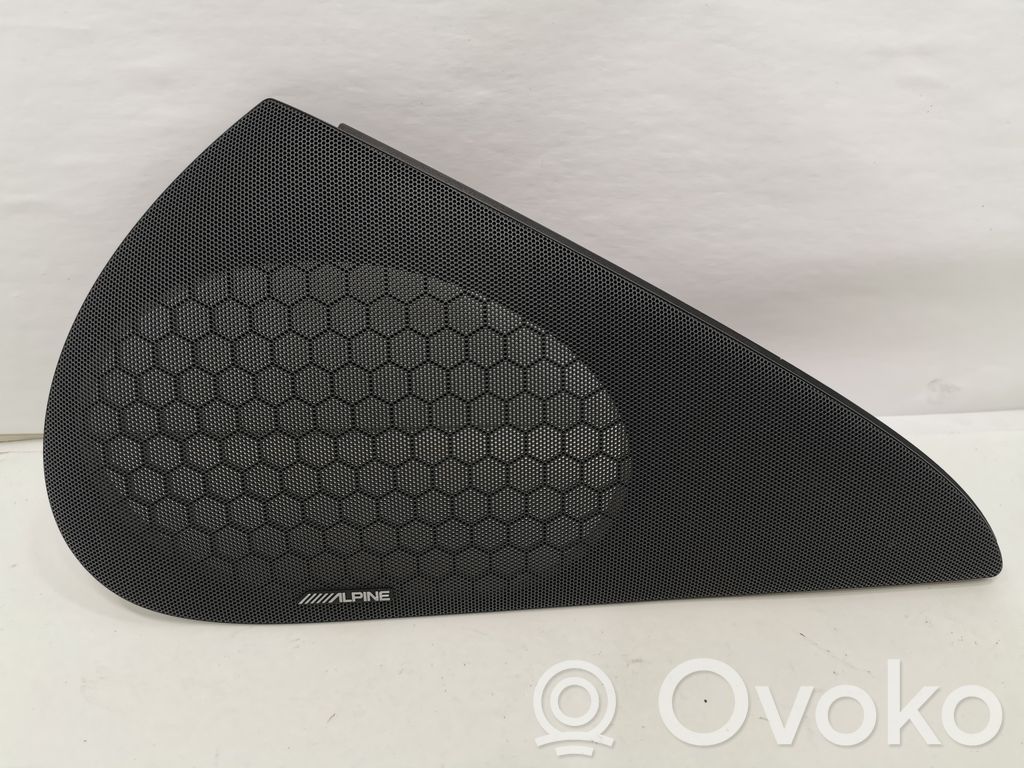 Декоративная накладка на передний динамик