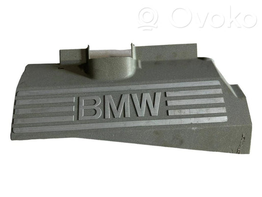 Крышка двигателя (декоративная отделка)