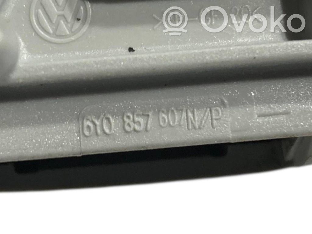 Aizmugurējais rokturis