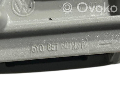 Aizmugurējais rokturis