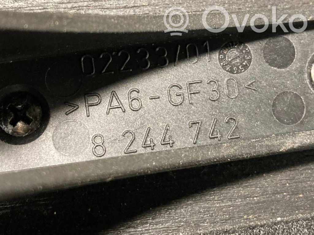 Bagāžnieka paklājiņš