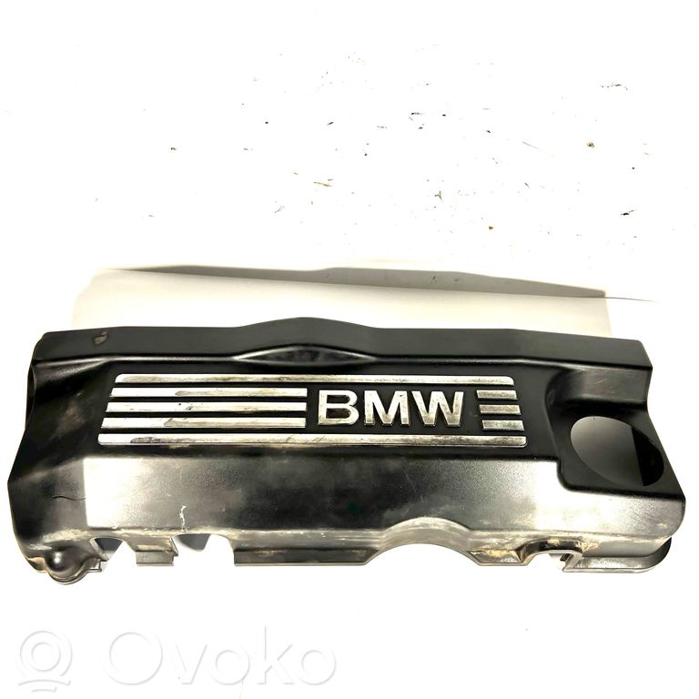 Крышка двигателя (декоративная отделка)