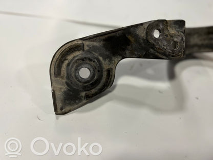 Крепление заднего редуктора