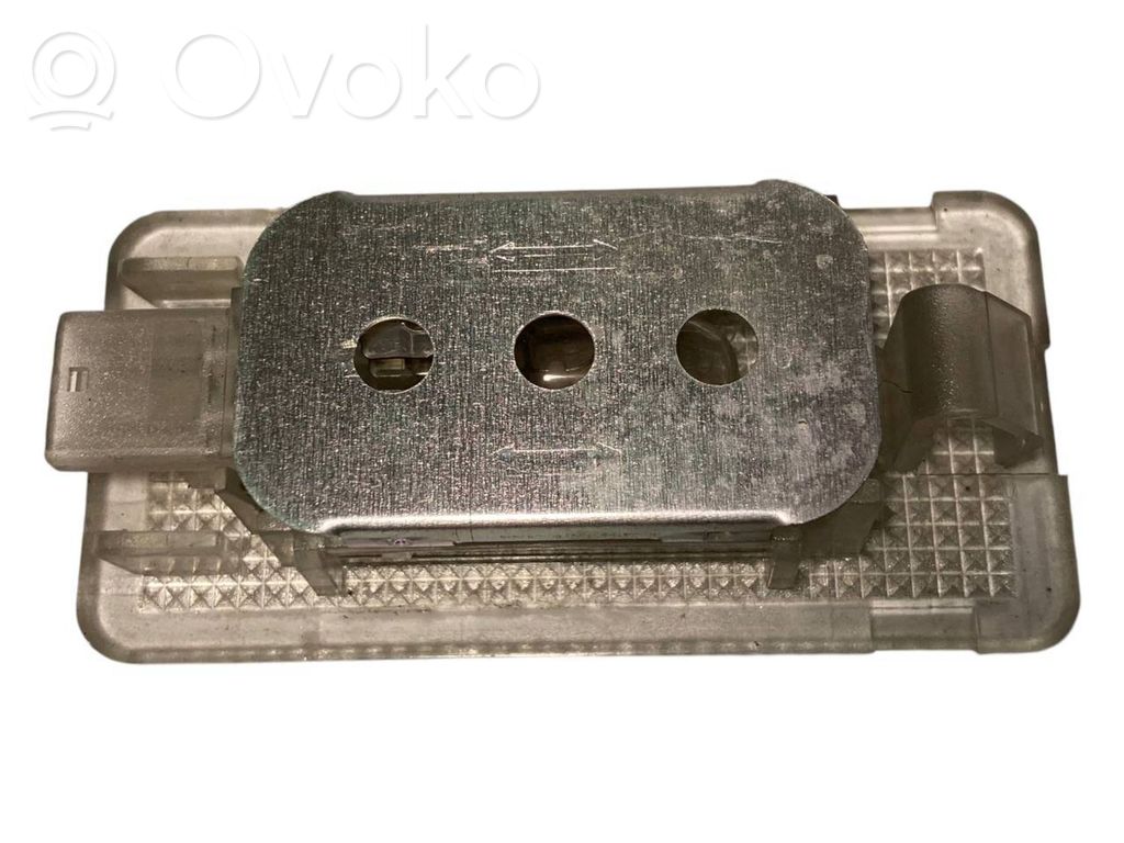 Cita veida salona apgaismojums