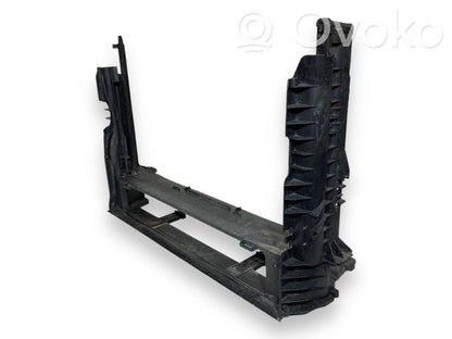 Нижняя часть радиаторной панели (телевизора)