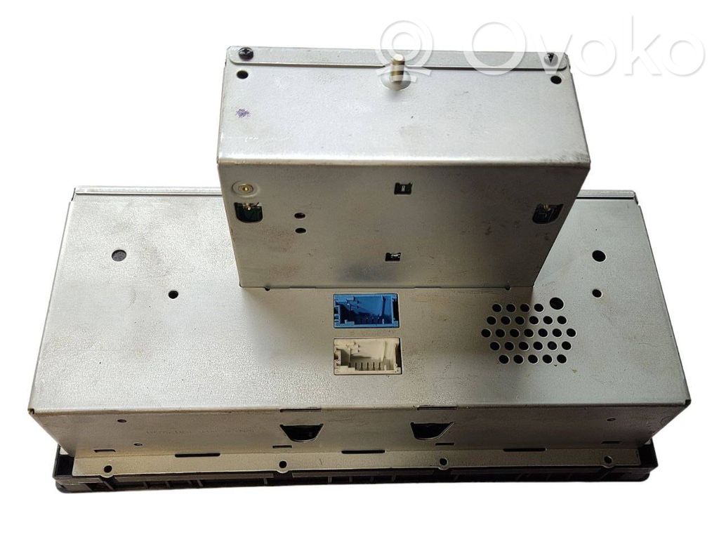 Radio / CD/DVD player / navigation