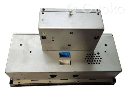Radio / CD/DVD player / navigation