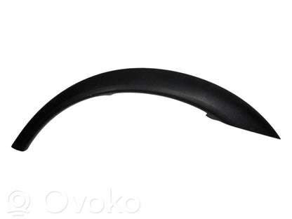 Aizmugurējā spārna uzlika / moldings