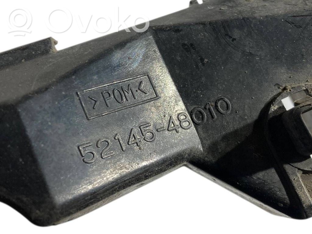 Priekšpusē bampera turētājs