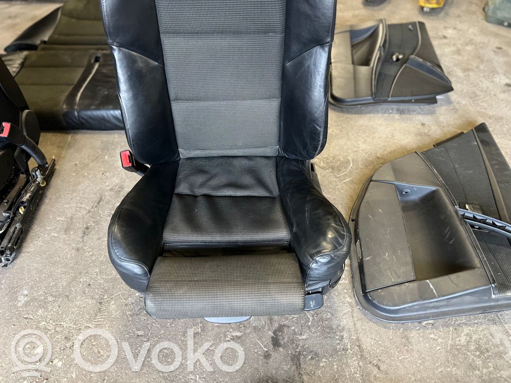 Комплект сидений