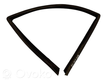 Aizmugurē apdares gumija (virsbūvē)