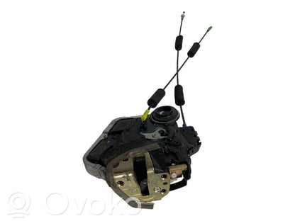 Aizmugurē slēdzene