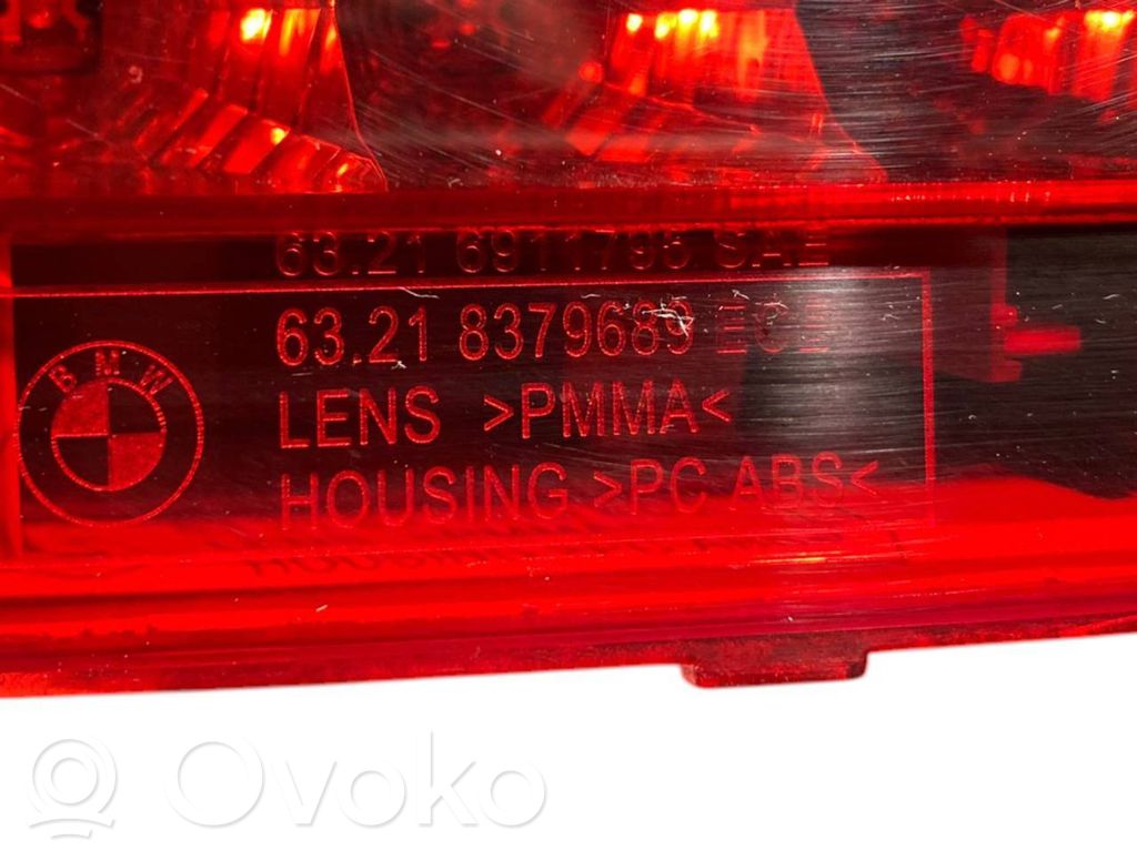 Aizmugurējais lukturis pārsegā