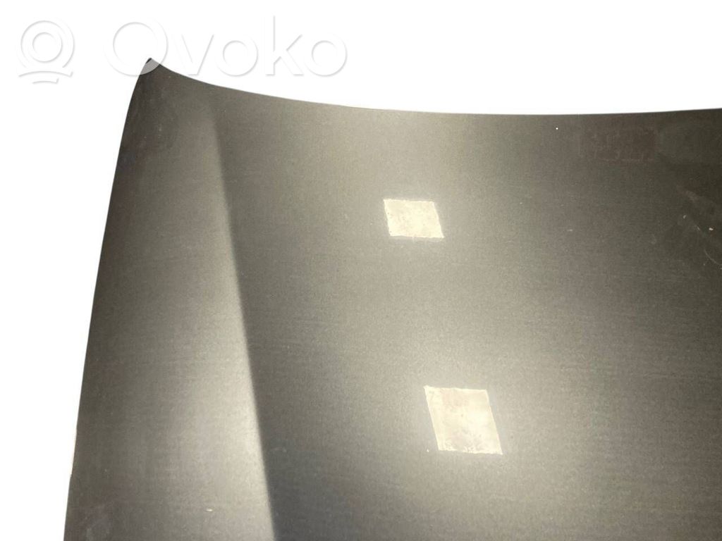 Dzinēja pārsegs (vāks)