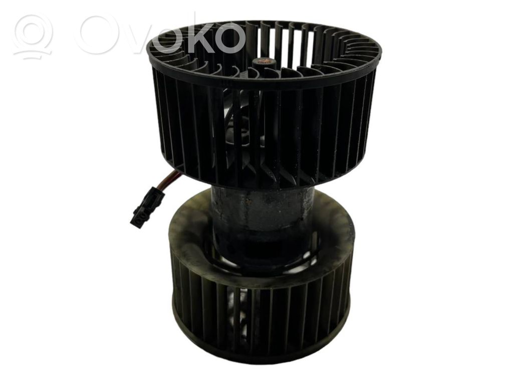 Mazā radiatora ventilators