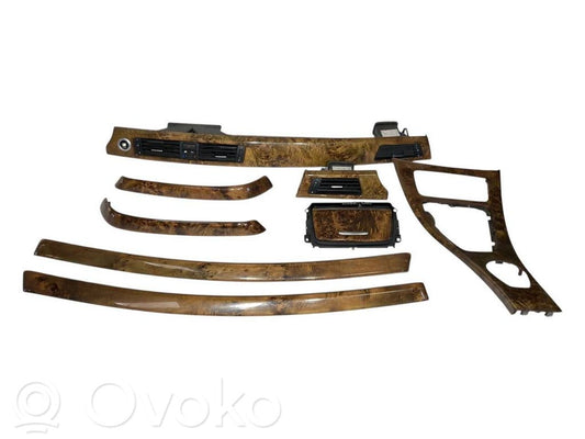 Salona dekoratīvās apdares komplekts