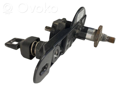 Aizmugurējā stikla tīrītāja mehānisms