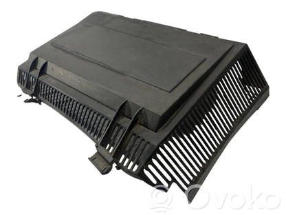 Gaisa filtra kastes vāks