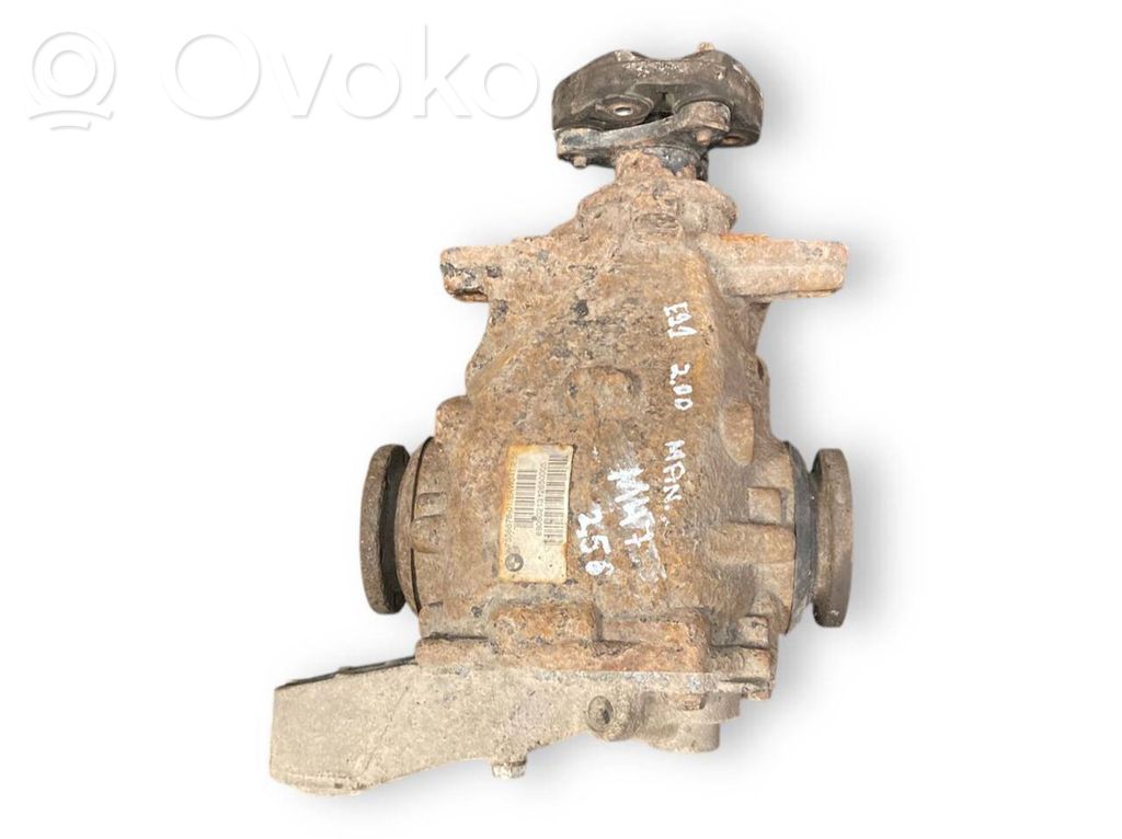 Aizmugurējais reduktors