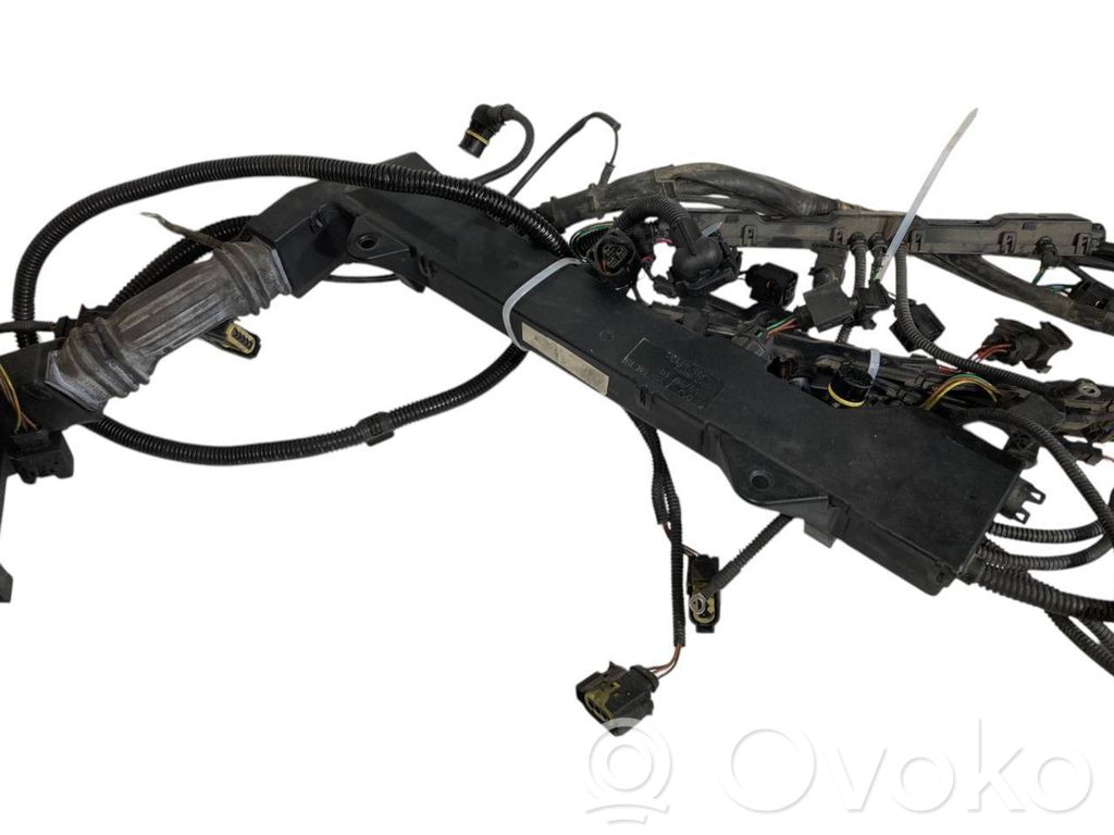 Dzinēja vadu instalācija