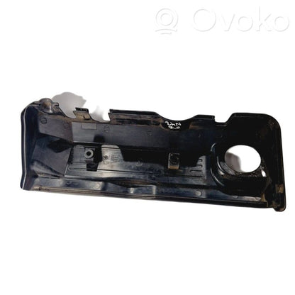 Крышка двигателя (декоративная отделка)