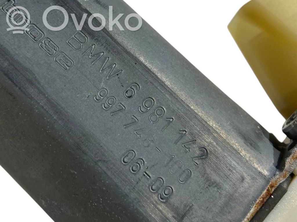 Priekšpusē elektriskā loga pacelšanas mehānisma komplekts