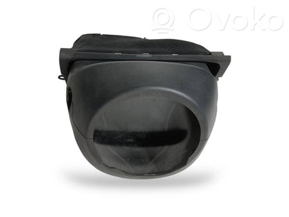 Stūres ass dekoratīvā apdare