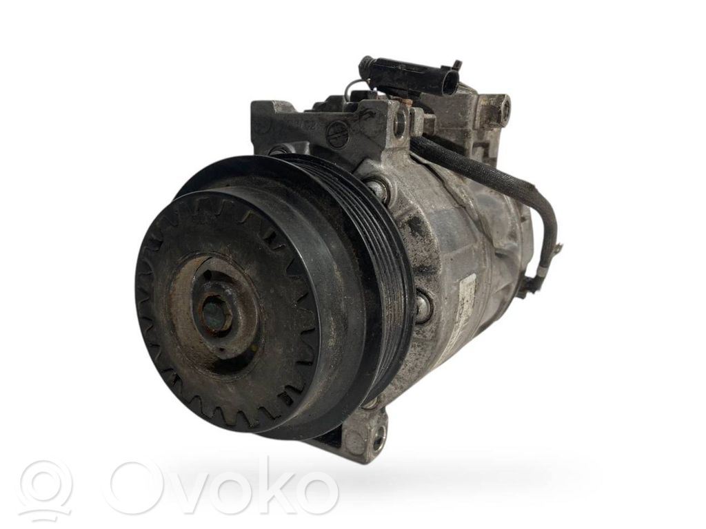 Air conditioner compressor (pump)