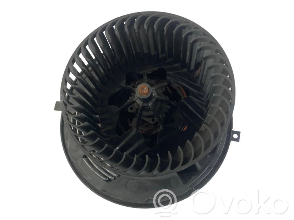 Mazā radiatora ventilators