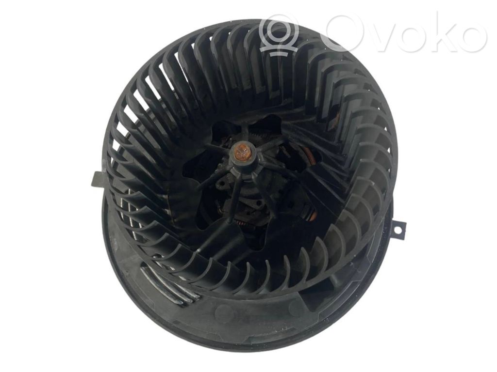 Mazā radiatora ventilators